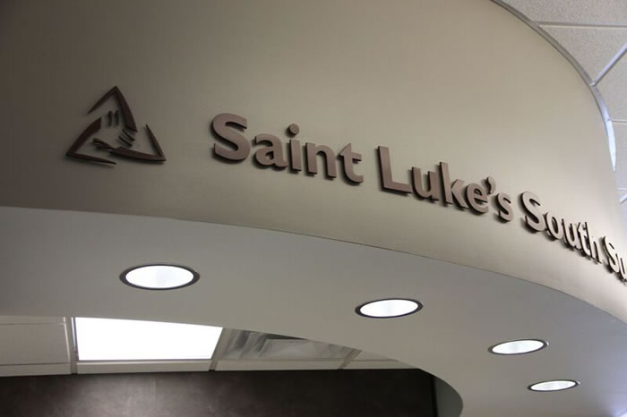 Saint Luke's South Surgery Center
